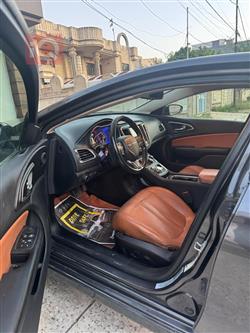 کرایسلەر 200